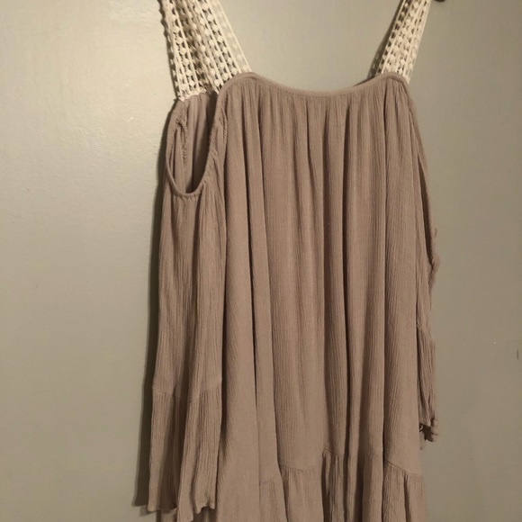 Cold Shoulder Dress - Picture 2 of 2